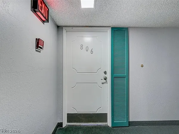 $1,395 | 3930 South University Center Drive, Unit 806, Las Vegas, NV 89119