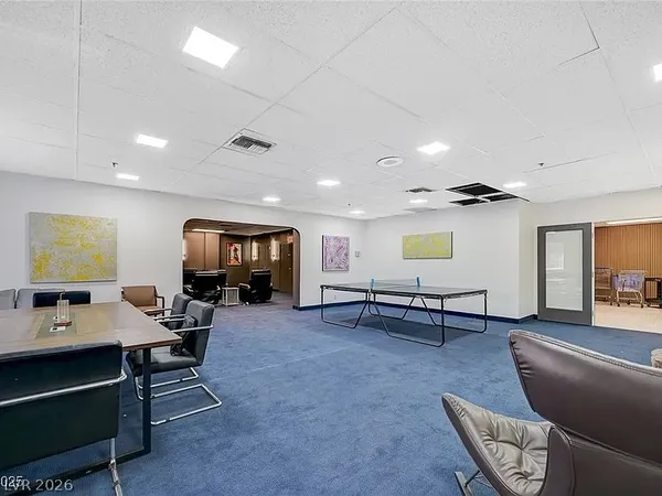 $1,395 | 3930 South University Center Drive, Unit 806, Las Vegas, NV 89119