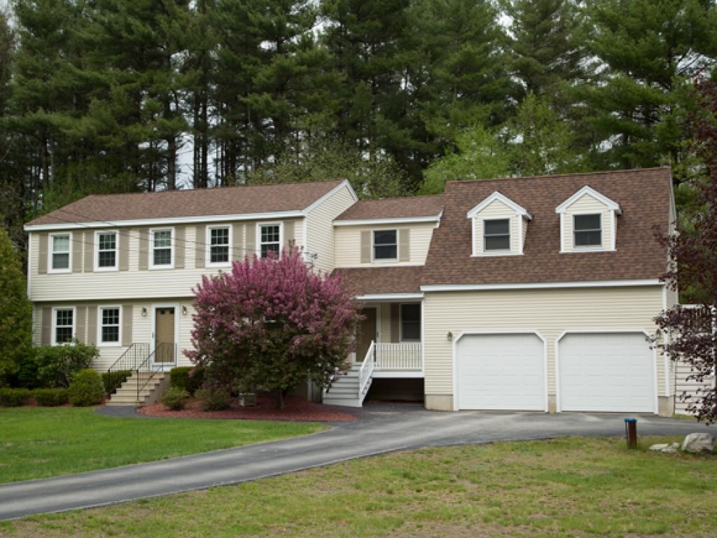 80 Westfall Road Pelham, NH 03076 - Photo 2 of 36
