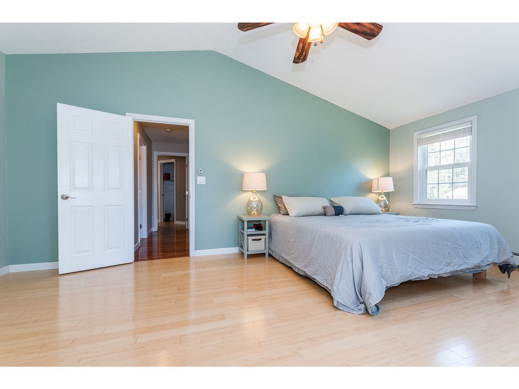 80 Westfall Road Pelham, NH 03076 - Photo 13 of 36