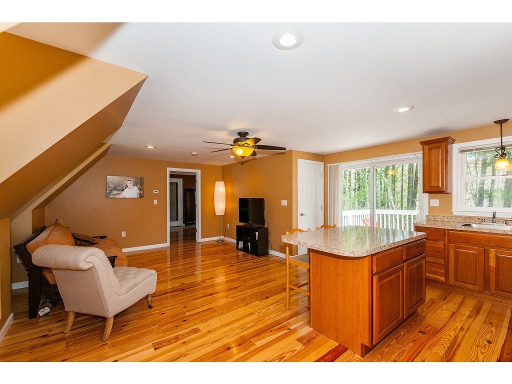 80 Westfall Road Pelham, NH 03076 - Photo 23 of 36