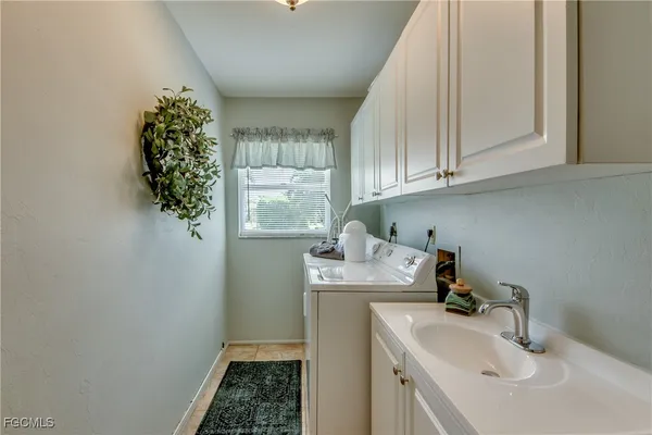$6,555 | 4142 Southwest 22nd Court, Cape Coral, FL 33914