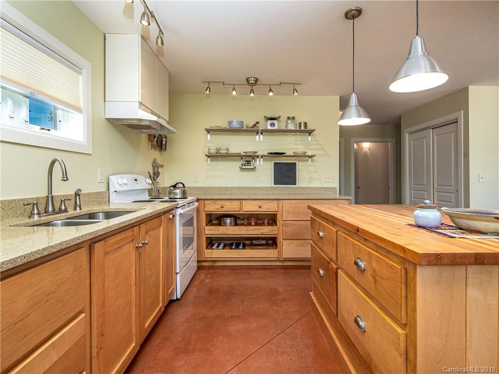 651 Whitmire Road Brevard, NC 28712 - Photo 11 of 32 Gallery Image 11