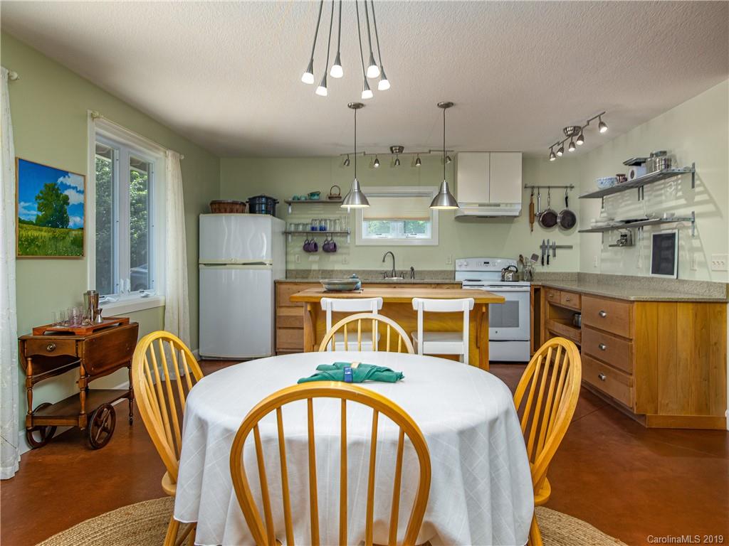 651 Whitmire Road Brevard, NC 28712 - Photo 8 of 32 Gallery Image 8