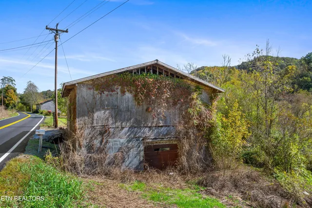 $437,500 | 1435 Highway 33, Tazewell, TN 37879