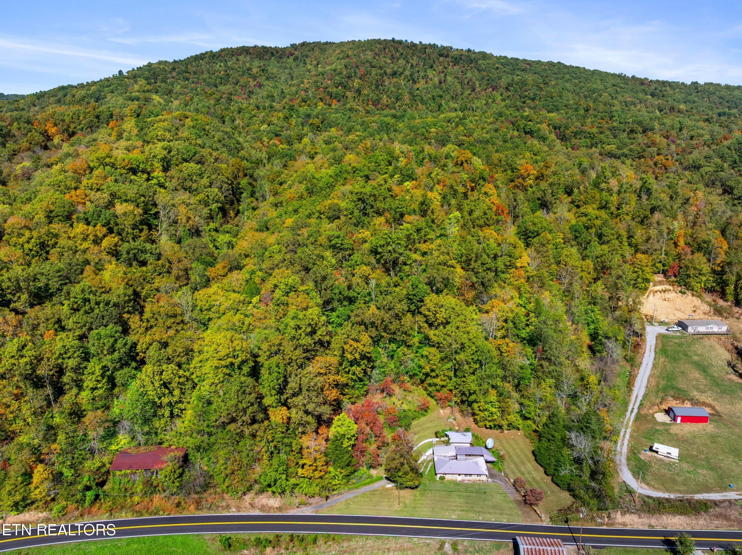 1435 Highway 33 Tazewell, TN 37879 - Photo 13 of 59 012-1435Tennessee33-Tazewell-TN-37879-SM