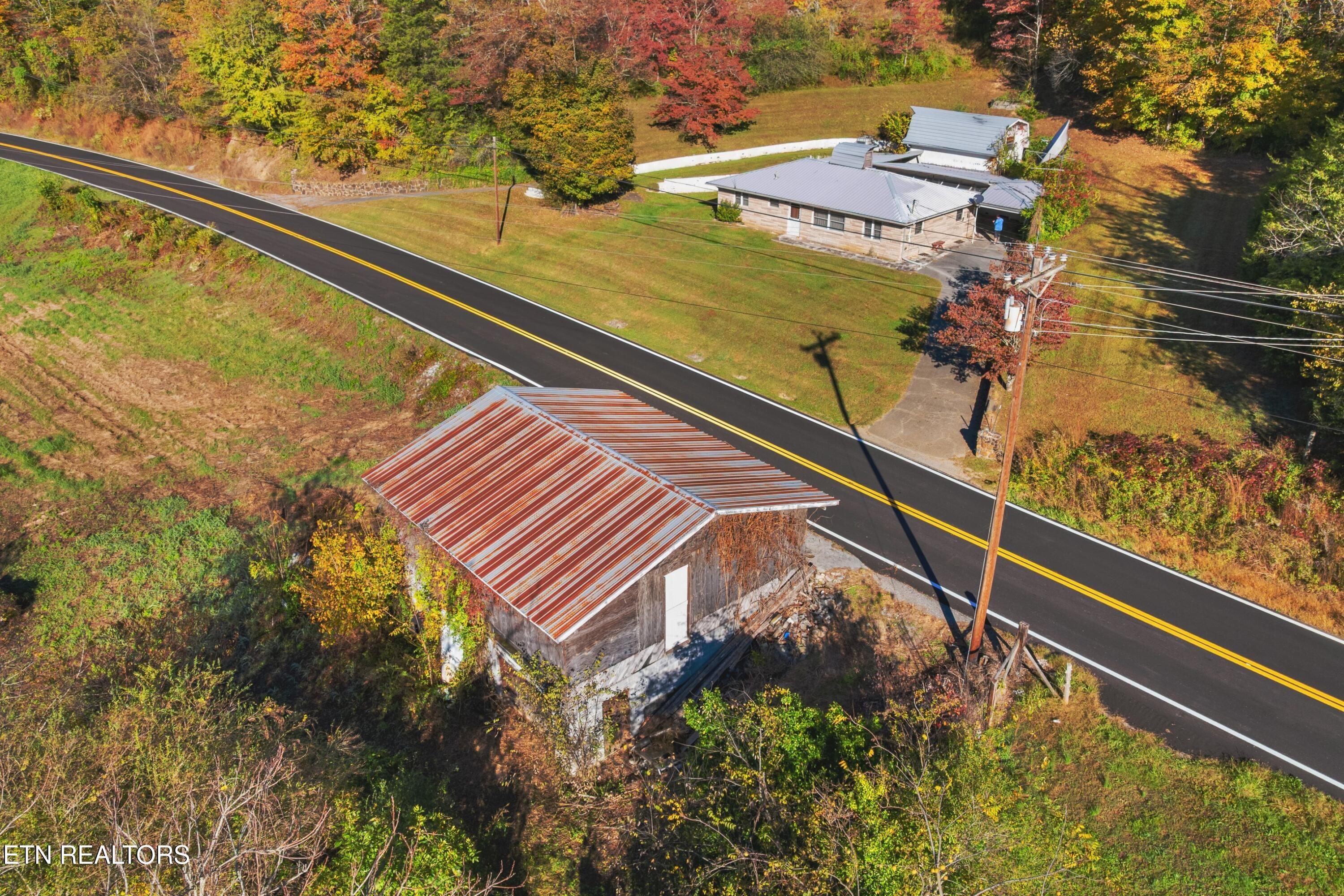 1435 Highway 33 Tazewell, TN 37879 - Photo 24 of 59 041-1435Tennessee33-Tazewell-TN-37879-SM