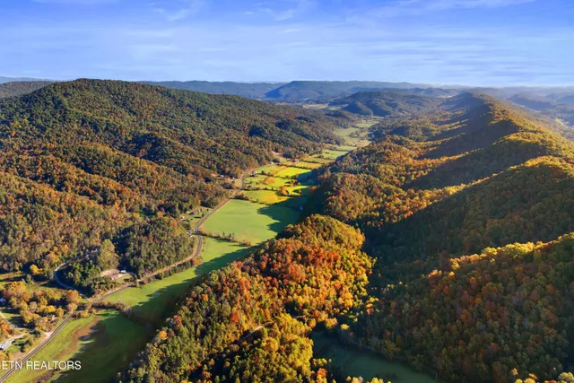 $437,500 | 1435 Highway 33, Tazewell, TN 37879