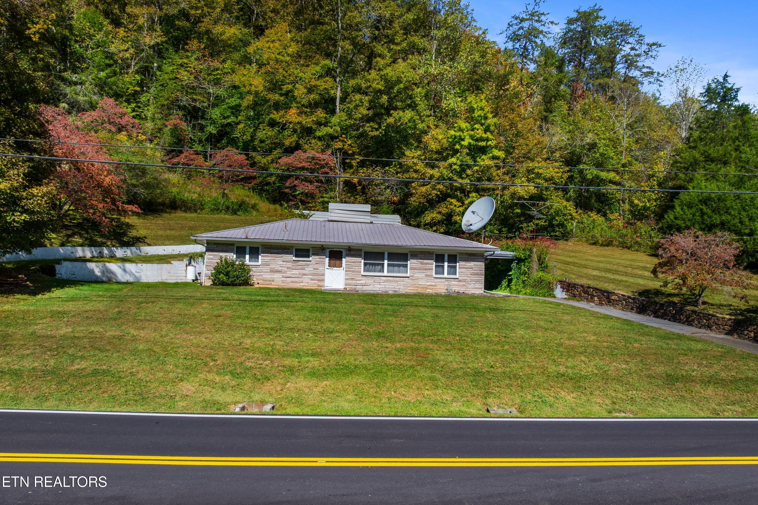 1435 Highway 33 Tazewell, TN 37879 - Photo 7 of 59 025-1435Tennessee33-Tazewell-TN-37879-SM