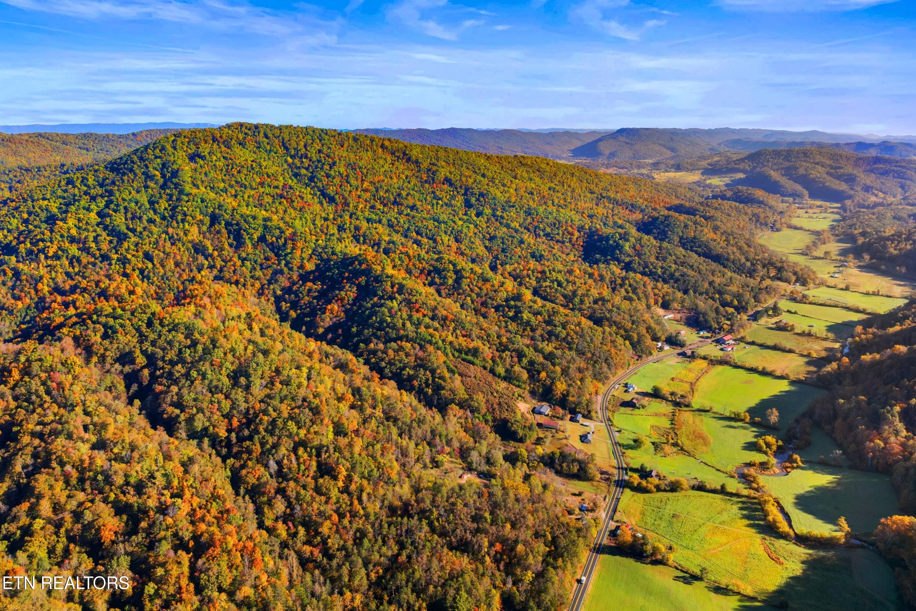 1435 Highway 33 Tazewell, TN 37879 - Photo 9 of 59 028-1435Tennessee33-Tazewell-TN-37879-SM