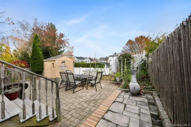 a view of outdoor space yard and patio