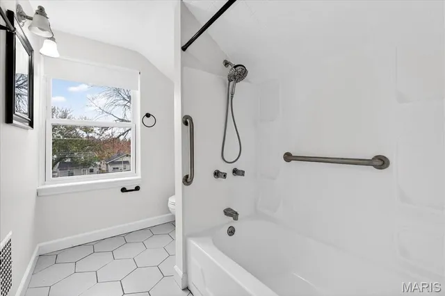 $1,500 | 5153 Cologne Avenue, St. Louis, MO 63116