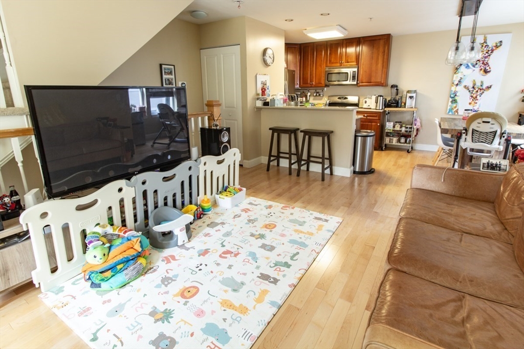 316 Rindge Avenue, Unit 9 Cambridge, MA 02140 - Photo 3 of 15