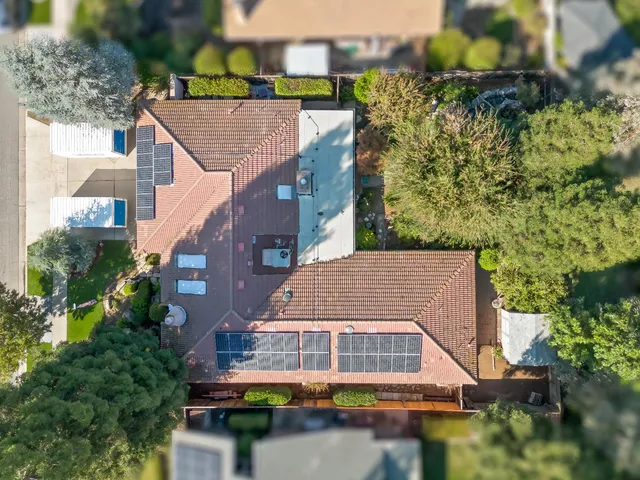 $599,900 | 7258 North Pacific Avenue, Fresno, CA 93711