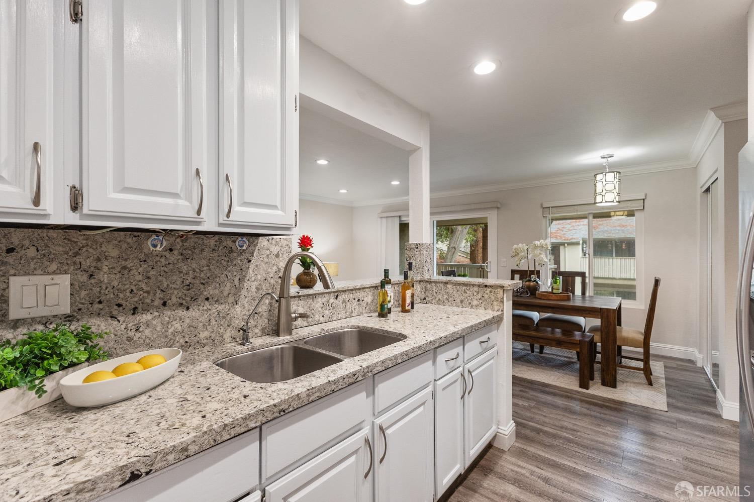 2700 Oak Road, Unit 17 Walnut Creek, CA 94597 - Photo 14 of 41
