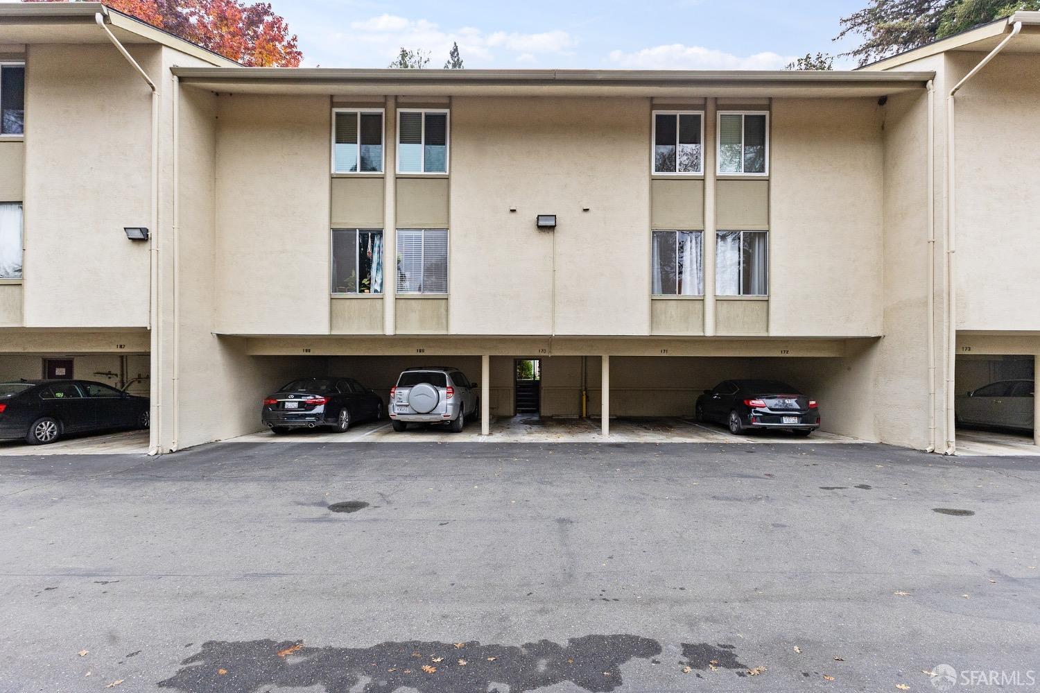2700 Oak Road, Unit 17 Walnut Creek, CA 94597 - Photo 33 of 41