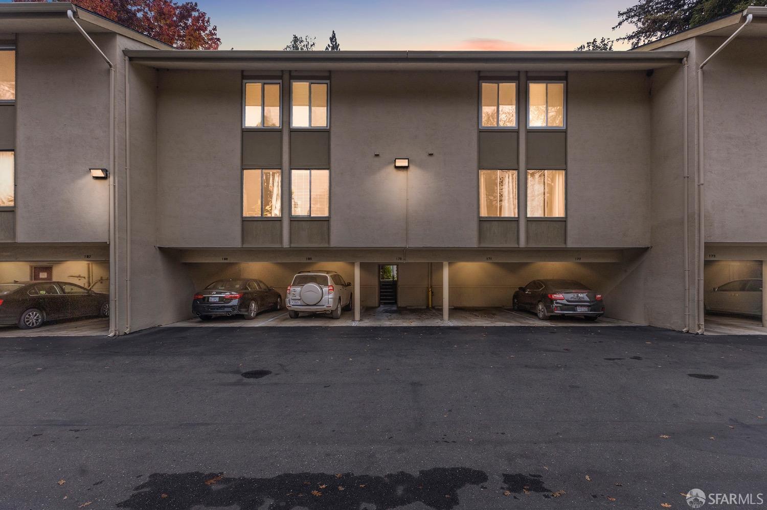 2700 Oak Road, Unit 17 Walnut Creek, CA 94597 - Photo 40 of 41