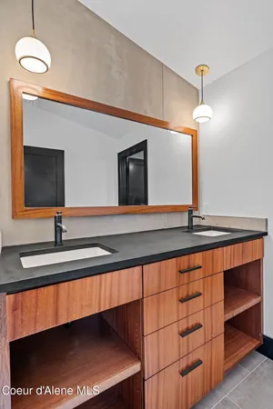 $5,799,000 | 1770-1808 Garfield Bay Road, Sagle, ID 83860