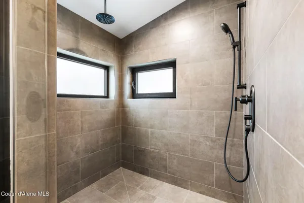 $5,799,000 | 1770-1808 Garfield Bay Road, Sagle, ID 83860