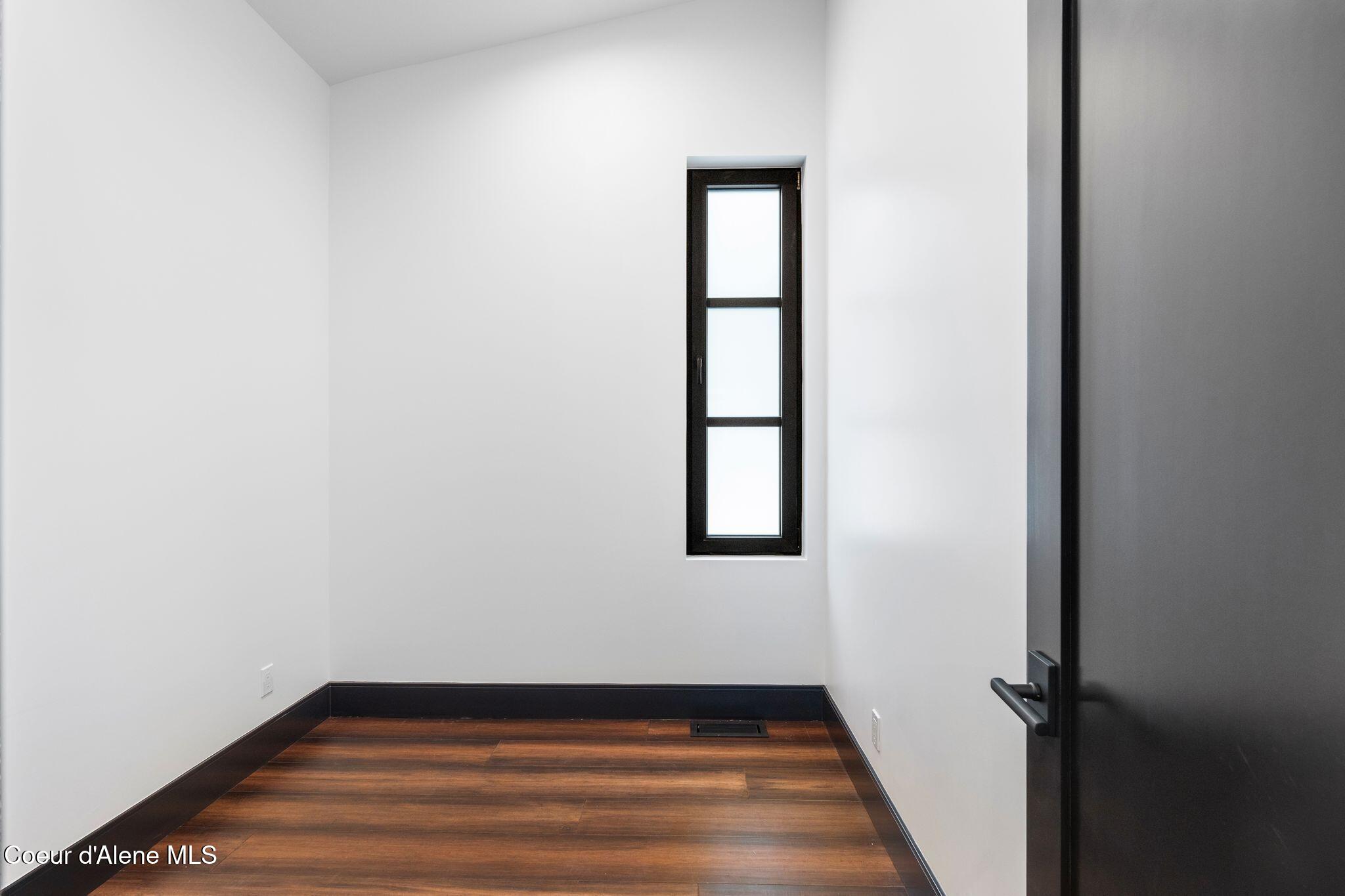 1770-1808 Garfield Bay Road Sagle, ID 83860 - Photo 56 of 134 2nd level ensuite #2 office/flex space