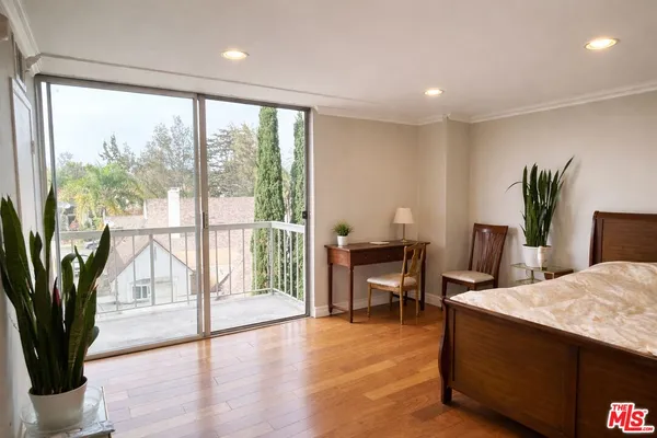 $535,000 | 10751 Wilshire Boulevard, Unit 607, Los Angeles, CA 90024