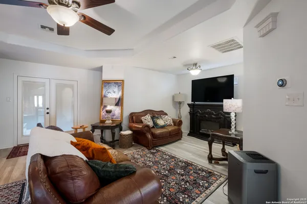 $330,000 | 10403 Alsfeld, Helotes, TX 78023