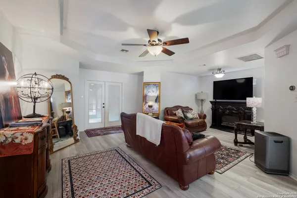$330,000 | 10403 Alsfeld, Helotes, TX 78023