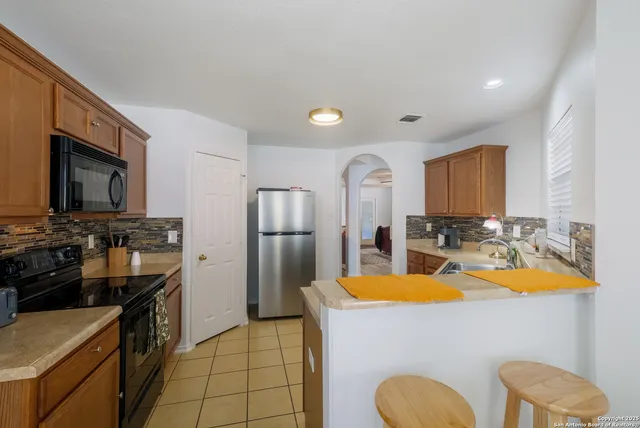 $335,000 | 10403 Alsfeld, Helotes, TX 78023