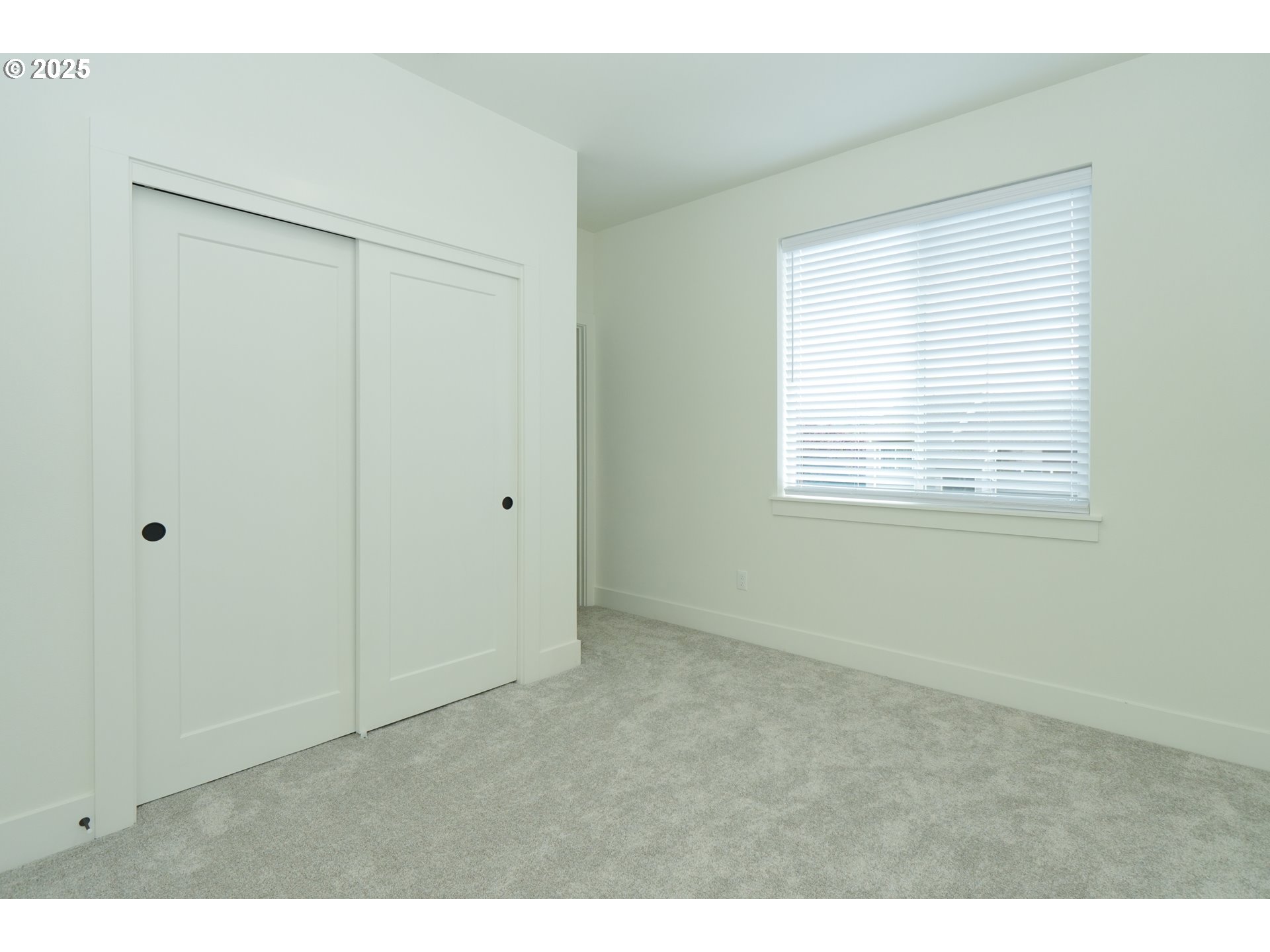 2385 Southeast 135th Avenue, Unit 8 Portland, OR 97233 - Photo 14 of 18