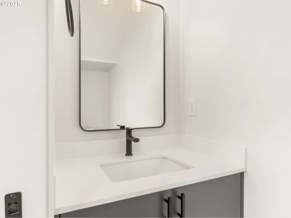 $259,900 | 2385 Southeast 135th Avenue, Unit 8, Portland, OR 97233