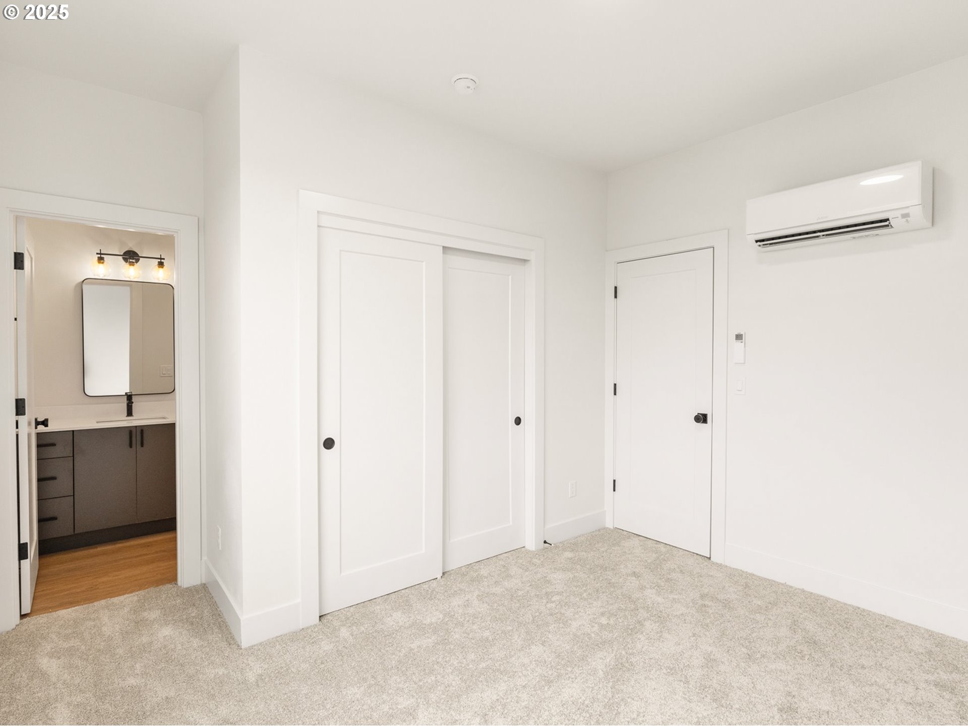 2385 Southeast 135th Avenue, Unit 8 Portland, OR 97233 - Photo 10 of 18