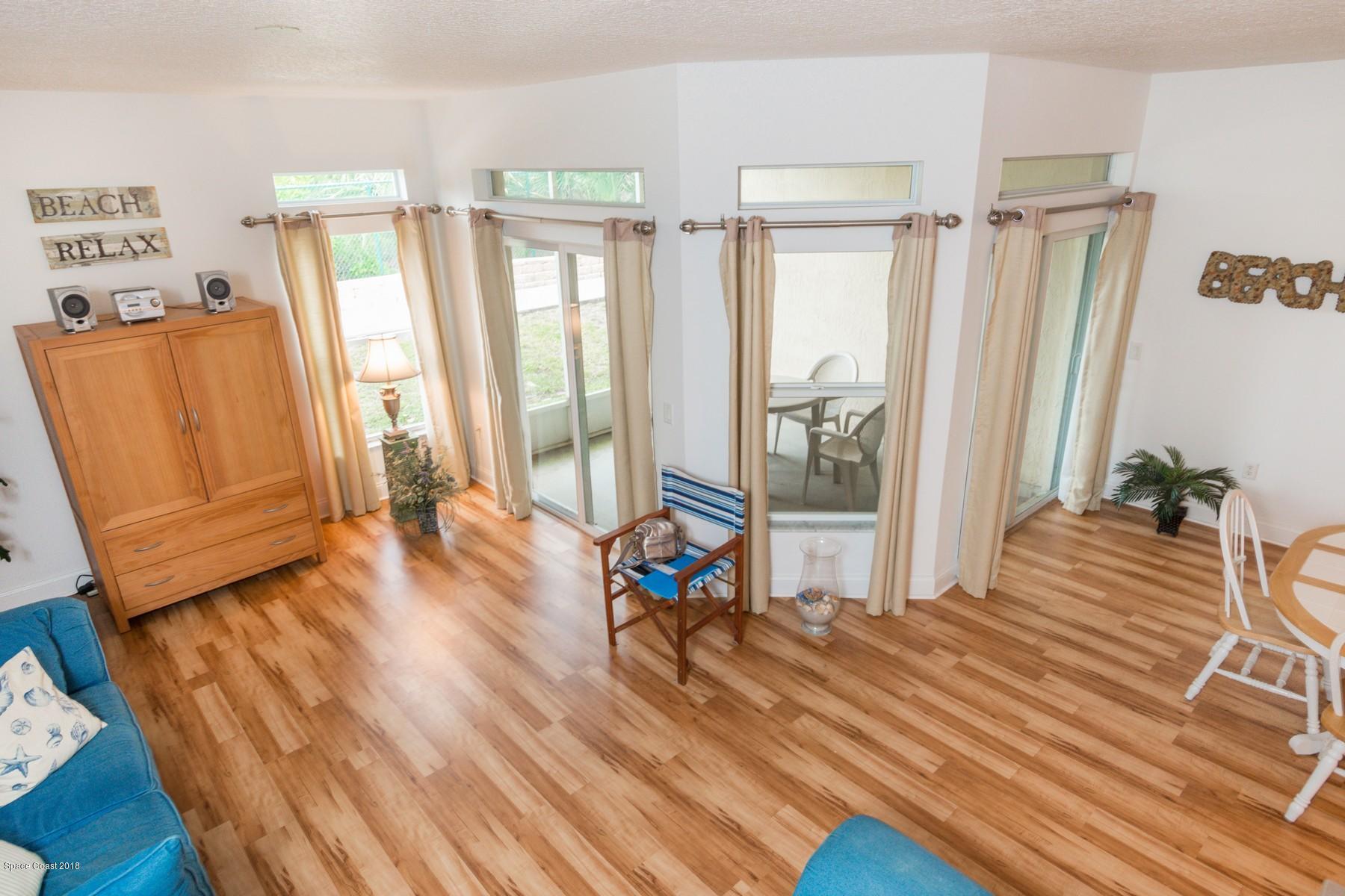 3188 Ricks Way Melbourne Beach, FL 32951 - Photo 8 of 23 Vaulted Ceilings