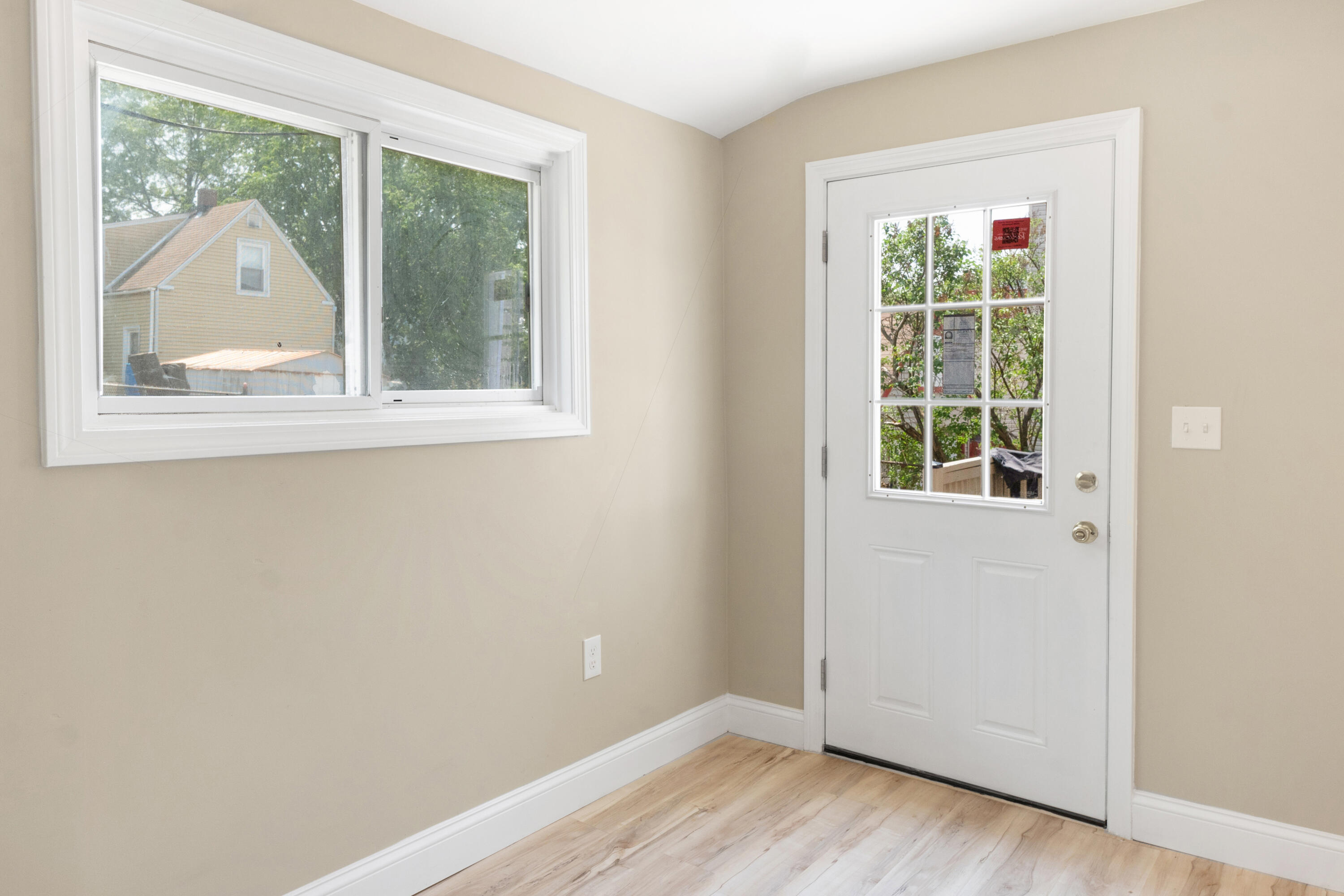 16 Madison Street Portland, ME 04101 - Photo 15 of 35 DSC03991