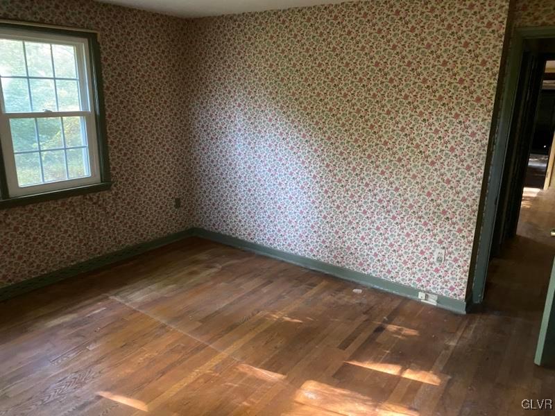 1029 Westgate Circle Bethlehem, PA 18017 - Photo 25 of 42 an empty room with windows