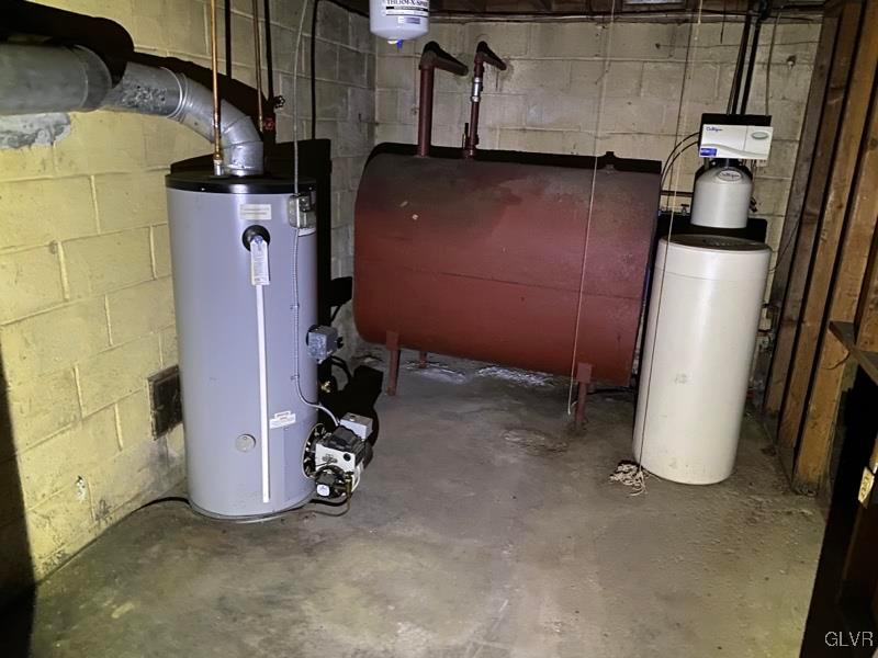 1029 Westgate Circle Bethlehem, PA 18017 - Photo 42 of 42 a view of a storage