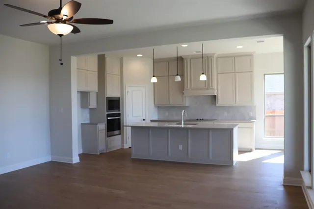 $564,900 | 1325 Promised Land Road, Hewitt, TX 76643