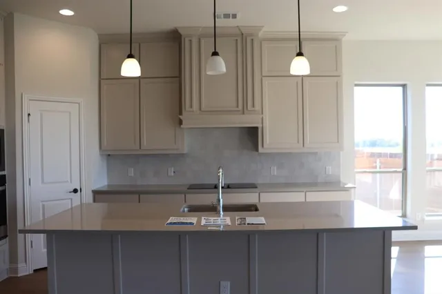 $564,900 | 1325 Promised Land Road, Hewitt, TX 76643