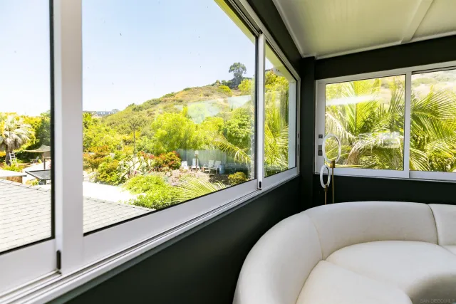 a view of a large window with an outdoor view