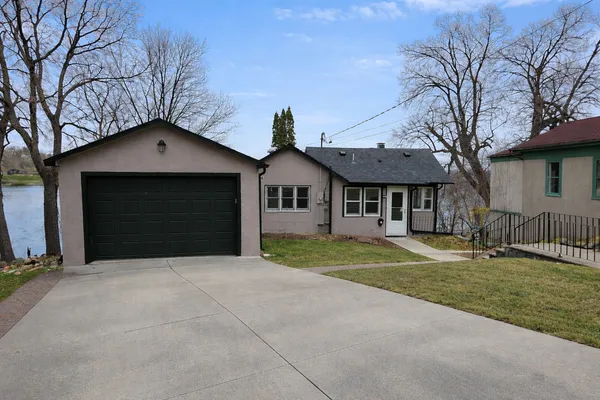 $249,900 | 632 East Park Avenue, Albert Lea, MN 56007