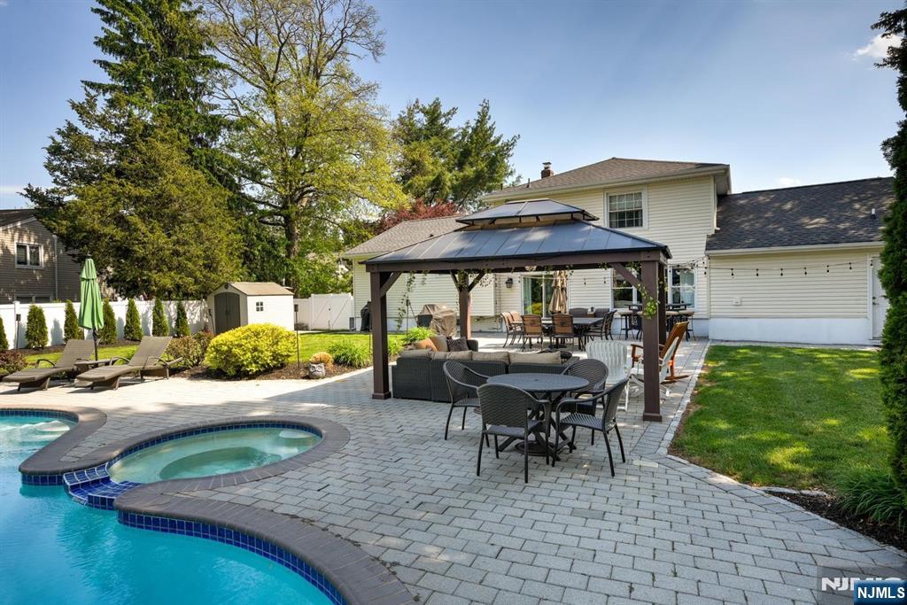 11 Carlisle Road Wayne, NJ 07470 - Photo 44 of 50