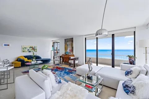 a view of a tennis court