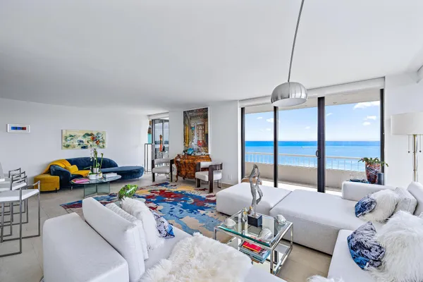 a view of a tennis court