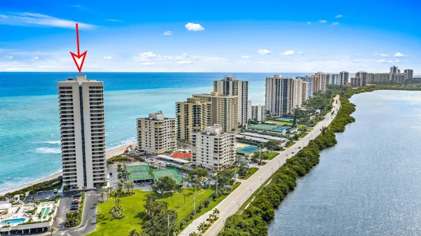 $1,195,000 | 5510 North Ocean Drive, Unit 11B, Singer Island, FL 33404
