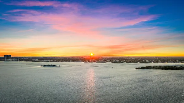 $1,195,000 | 5510 North Ocean Drive, Unit 11B, Singer Island, FL 33404