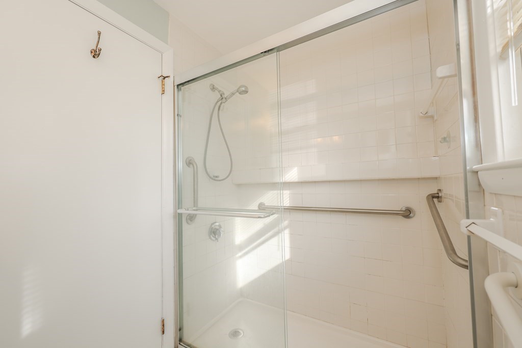 1 Davida Road Burlington, MA 01803 - Photo 12 of 30 Gallery Image 12