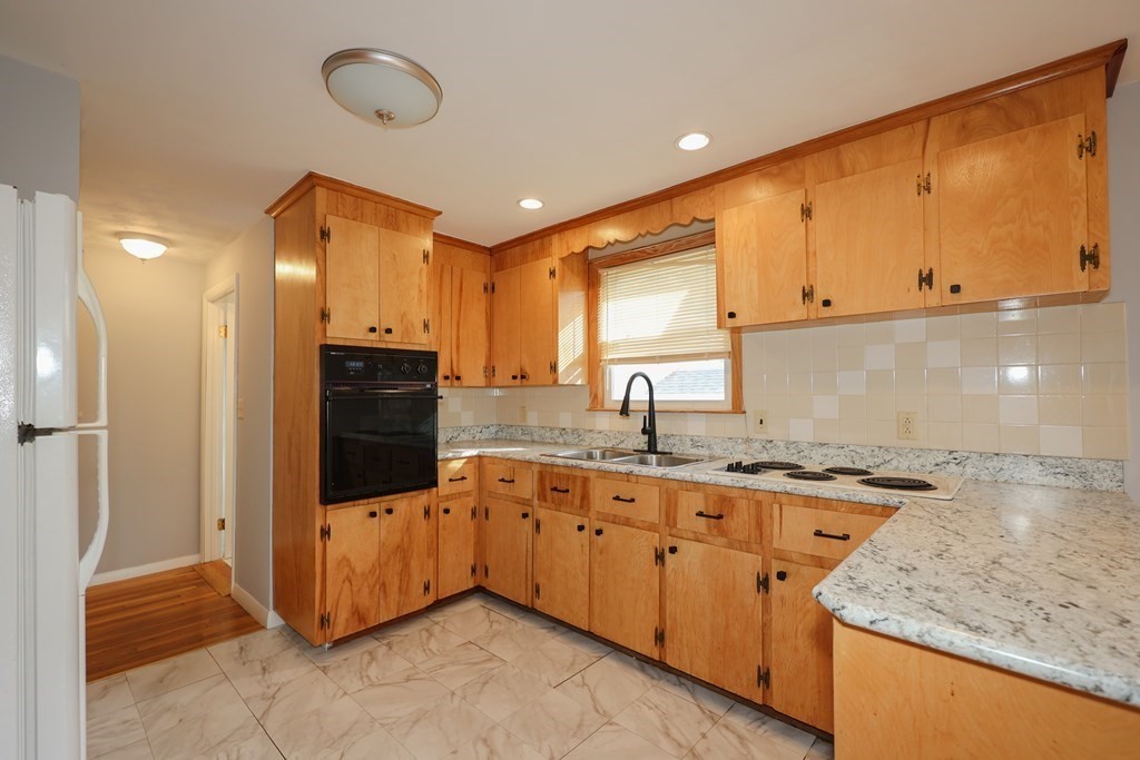 1 Davida Road Burlington, MA 01803 - Photo 9 of 30 Gallery Image 9