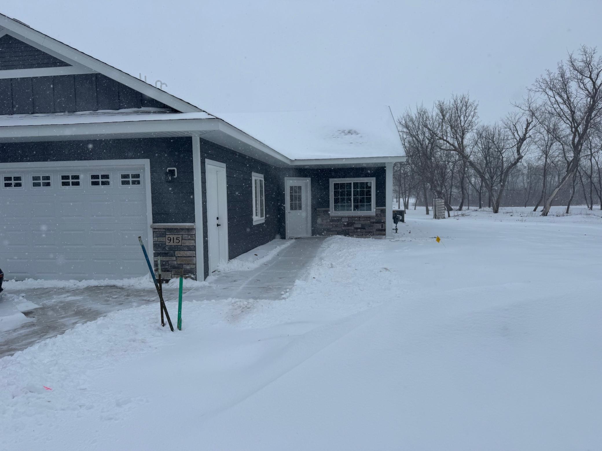 915 Golf Course Road Northwest Hutchinson, MN 55350 - Photo 1 of 1 Gallery Image 1