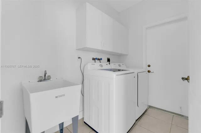 $899,000 | 10997 Northwest 58th Terrace, Doral, FL 33178