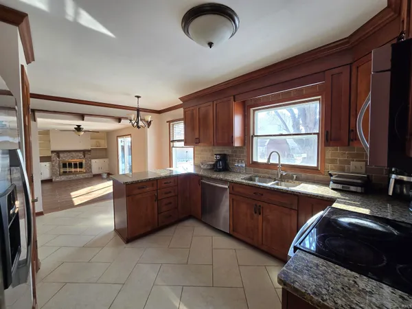 $275,900 | 3613 Candy Lane, Kokomo, IN 46902