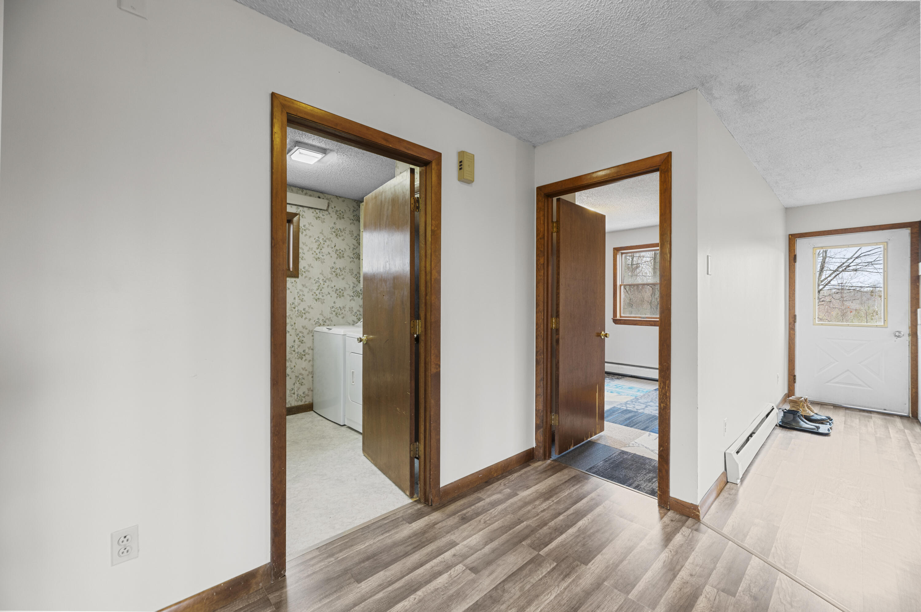 87 Pond Road Burnham, ME 04922 - Photo 16 of 33 Hall Area